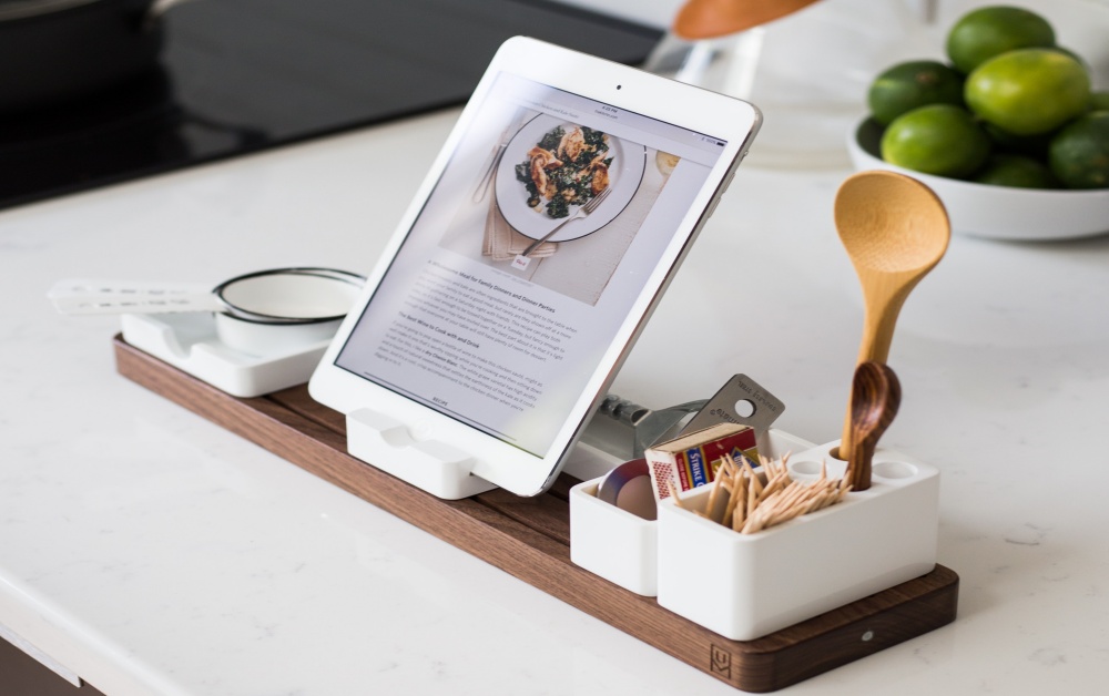 photo of a recipe displayed on a tablet
